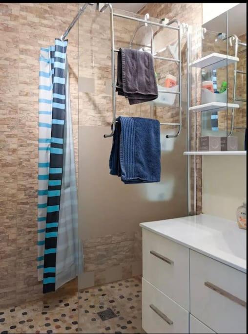 Apartament T1 Proximite De Montpellier. Juvignac Zewnętrze zdjęcie